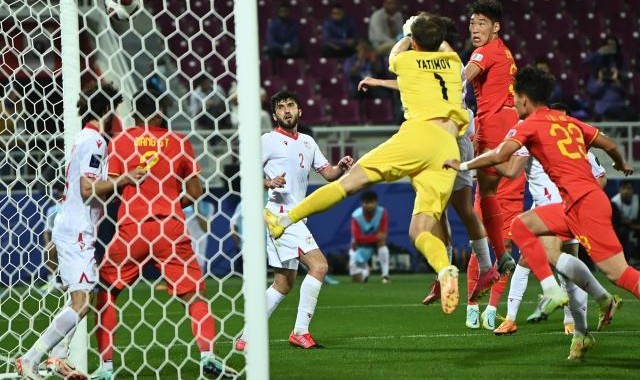 朱辰杰从激动到失落：很想为国足赢球但不能说裁判