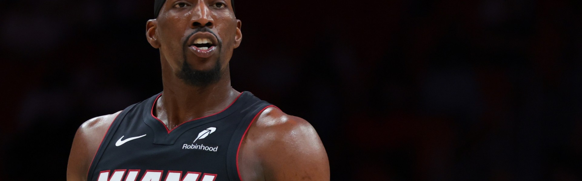 球速体育链接-尼克·杨狂喷：去TMD阿德巴约和奇才 科比怕要气得在坟墓里翻身了