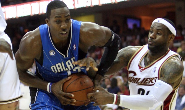 球速体育-霍华德防守啥级别？杨毅：弹跳棒 身高&amp;下肢力量对抗纯五号位吃亏